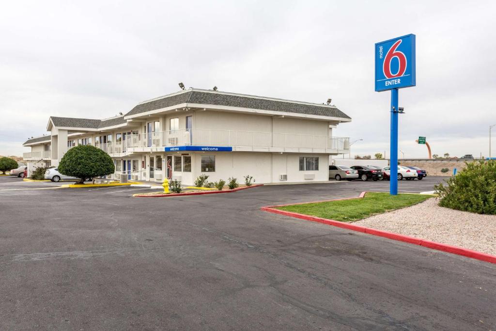 Motel 6-Albuquerque NM - South - Airport Main image 1